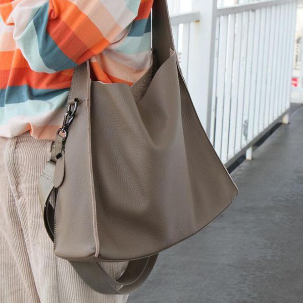 shoulder bags 2021 leather bag handbags women natural cowhide tote portable female casual crossbody messenger large capacity
shoulder bags 2021 leather bag handbags women natural cowhide tote portable female casual crossbody messenger large capacity