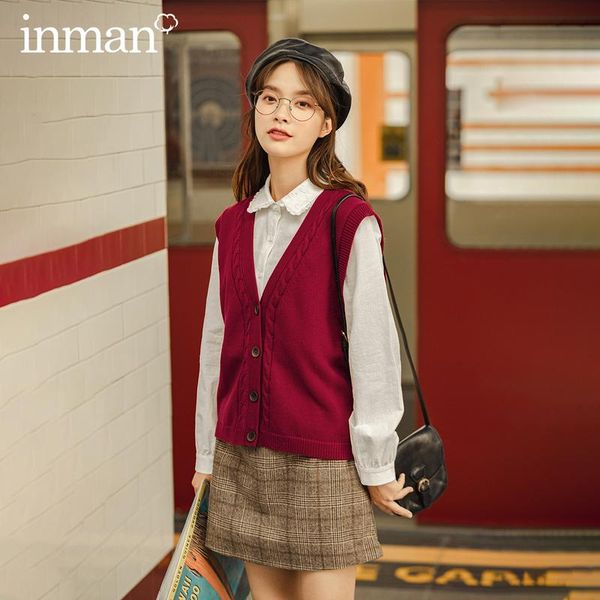 women's vests inman 2021 winter arrivals v-neck jacquard sleeveless knitted vest outer jakcet, Black;white
women's vests inman 2021 winter arrivals v-neck jacquard sleeveless knitted vest outer jakcet, Black;white