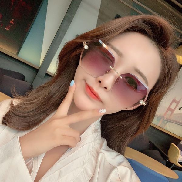 rimless cut ocean sunglasses 2019 new sunglasses women 1164 metal diamond sunglasses women's fashion, White;black
rimless cut ocean sunglasses 2019 new sunglasses women 1164 metal diamond sunglasses women's fashion, White;black