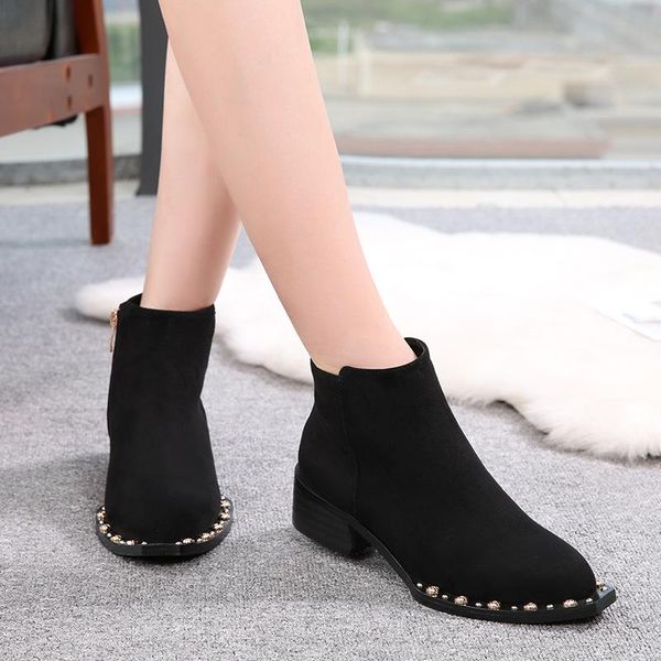 boots women's autumn and winter 2021 rose suede thick heel short round head pearl european american, Black
boots women's autumn and winter 2021 rose suede thick heel short round head pearl european american, Black