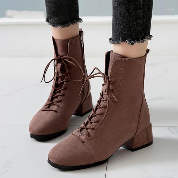 2020 new women boots fashion lace up ankle boots for women shoes chunky heel black brown autumn plus size a1-2851
2020 new women boots fashion lace up ankle boots for women shoes chunky heel black brown autumn plus size a1-2851