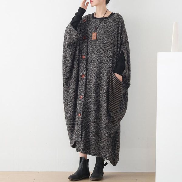 women's sweaters johnature women vintage plus size pullover wool bat sleeve button pockets 2021 autumn winter loose female, White;black
women's sweaters johnature women vintage plus size pullover wool bat sleeve button pockets 2021 autumn winter loose female, White;black