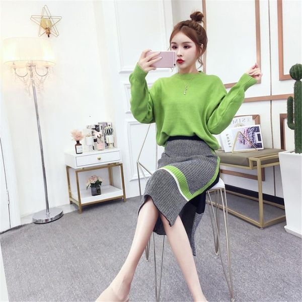 women 2020 autumn winter elegant two pieces set female long sleeve knitted pullover sweater+package hip skirt suit outfits n258, Gray
women 2020 autumn winter elegant two pieces set female long sleeve knitted pullover sweater+package hip skirt suit outfits n258, Gray