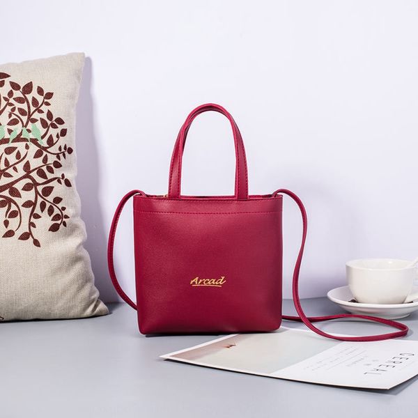 women's mobile phone summer new zipper hand-held messenger fashionable personality single shoulder mobile phone bag mini embossed small
women's mobile phone summer new zipper hand-held messenger fashionable personality single shoulder mobile phone bag mini embossed small