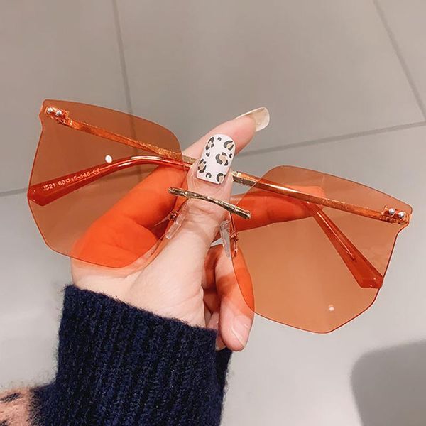 super light rimless candy color rivet sunglasses for women vinage clear purple orange square sun glasses female alloy eyewear, White;black
super light rimless candy color rivet sunglasses for women vinage clear purple orange square sun glasses female alloy eyewear, White;black