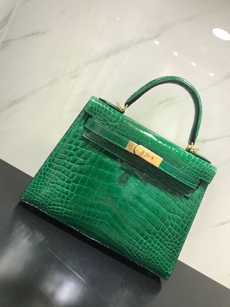25cm women totes real shinny crocodile skin brand purse design handbag fully handmade quality wax line stitching wholesale price
25cm women totes real shinny crocodile skin brand purse design handbag fully handmade quality wax line stitching wholesale price