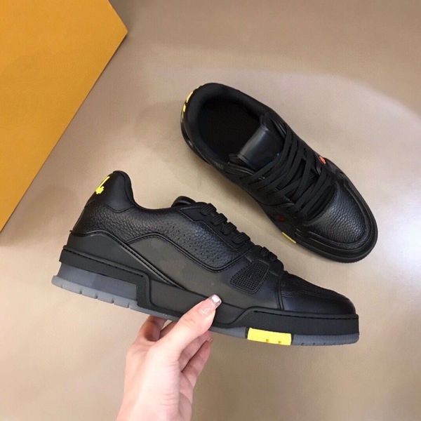2022the outdoor jogging men running shoes sport shoes for women genuine leather couple walking shoes kaaa0002, Red;white
2022the outdoor jogging men running shoes sport shoes for women genuine leather couple walking shoes kaaa0002, Red;white