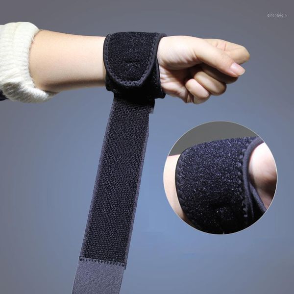 wrist support 1pc wristbands sports elastic bandage brace carpal tunnel pols gym band protector supporter crossfit wristband1, Black;red
wrist support 1pc wristbands sports elastic bandage brace carpal tunnel pols gym band protector supporter crossfit wristband1, Black;red