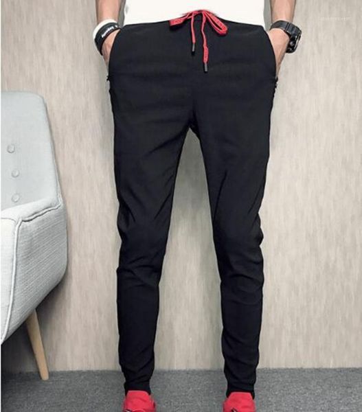 men's spring and autumn korean version of the fashion boutique personality trim 100 young black feet 9 minutes trousers / 28-321
men's spring and autumn korean version of the fashion boutique personality trim 100 young black feet 9 minutes trousers / 28-321