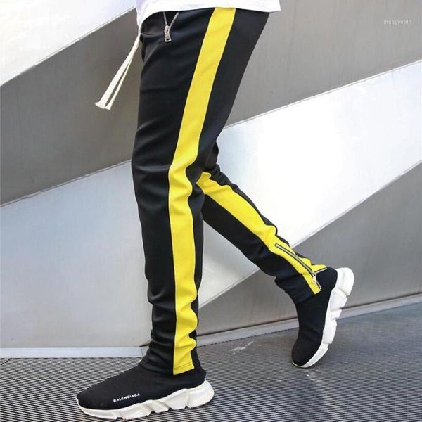 2020 mens joggers casual pants fitness men sportswear tracksuit bottoms skinny sweatpants trousers black gyms jogger track pants1
2020 mens joggers casual pants fitness men sportswear tracksuit bottoms skinny sweatpants trousers black gyms jogger track pants1