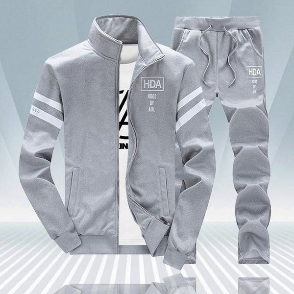 spring summer men's sets fleece sporting tracksuit men patchwork zipper sweatshirt + sweatpants 2 pieces set slim fit track suit 201202, Gray
spring summer men's sets fleece sporting tracksuit men patchwork zipper sweatshirt + sweatpants 2 pieces set slim fit track suit 201202, Gray