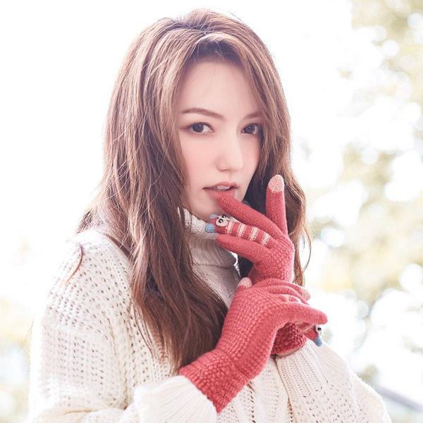 five fingers gloves women winter ladies outdoor riding korean version of wool plus cashmere warm and cute guantes ciclismo handschoenen 2021, Blue;gray
five fingers gloves women winter ladies outdoor riding korean version of wool plus cashmere warm and cute guantes ciclismo handschoenen 2021, Blue;gray