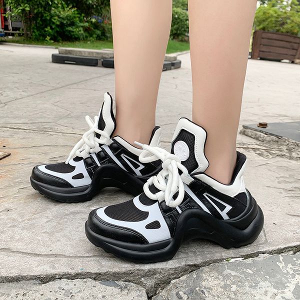 sports 2021 female shoes, daddy's new women's breathable shoes in the red tide, thick bottom, sponge net cake, raised surface. 1 v, Black
sports 2021 female shoes, daddy's new women's breathable shoes in the red tide, thick bottom, sponge net cake, raised surface. 1 v, Black