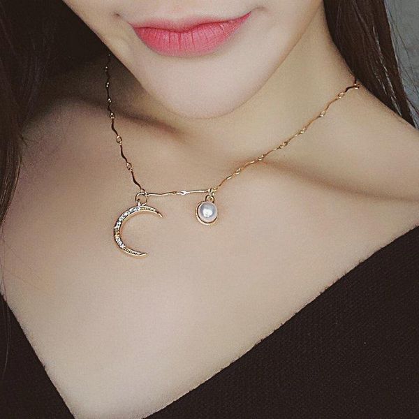 fashion all-match clavicle chain short female sweet moonlight crescent necklace, Silver
fashion all-match clavicle chain short female sweet moonlight crescent necklace, Silver