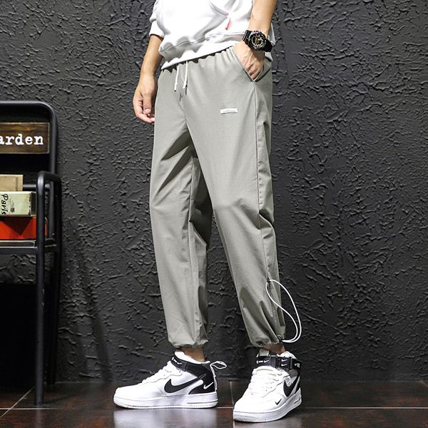 2021 new arrival style workout straight men trousers casual camouflage man pants l8hl, Black
2021 new arrival style workout straight men trousers casual camouflage man pants l8hl, Black