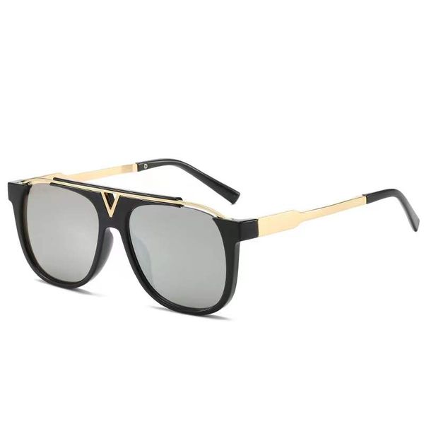 2022 designer luxury sunglasses with box of stylish polarized glasses for men and women uv400.,, White;black
2022 designer luxury sunglasses with box of stylish polarized glasses for men and women uv400.,, White;black