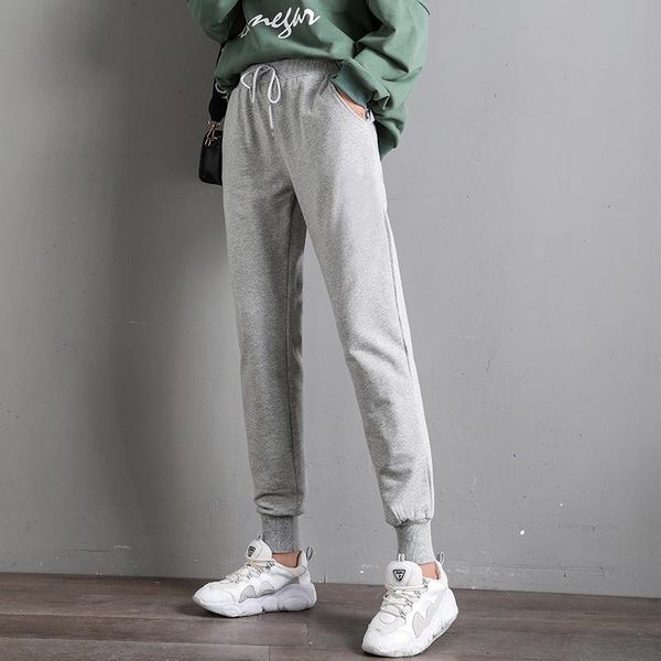 women cotton baggy sweatpants with pockets running joggers workout trousers elastic waist drawstring loose sports harem pants, Black;white
women cotton baggy sweatpants with pockets running joggers workout trousers elastic waist drawstring loose sports harem pants, Black;white