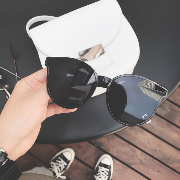 brand designer cat eye women men new luxury plastic sun glasses classic retro outdoor round sunglasses2021
brand designer cat eye women men new luxury plastic sun glasses classic retro outdoor round sunglasses2021