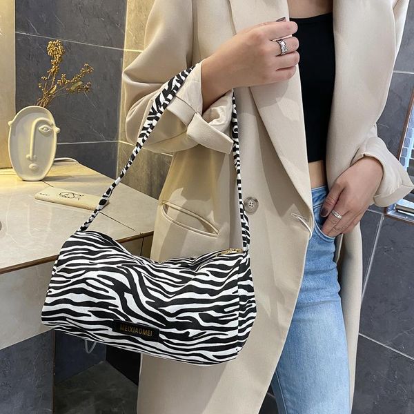 women's bag 2020 autumn and winter new fashion shoulder bag net red messenger all-match ins shoulder sling
women's bag 2020 autumn and winter new fashion shoulder bag net red messenger all-match ins shoulder sling