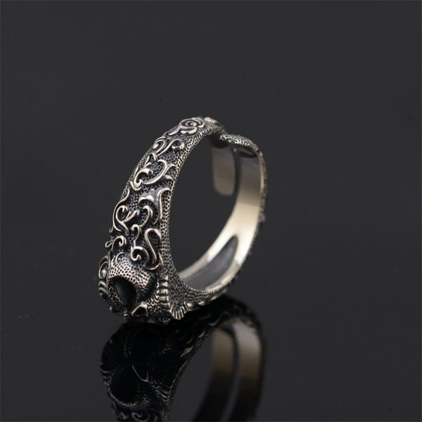 gothic punk skull rings for men and women jewelry resizable vintage flower engraved skeleton finger band 201006, Golden;silver
gothic punk skull rings for men and women jewelry resizable vintage flower engraved skeleton finger band 201006, Golden;silver