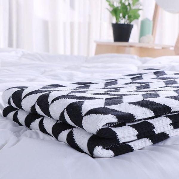 warm blankets warm plush blanket super soft blanket on the bed home plane travel throws for sofa1
warm blankets warm plush blanket super soft blanket on the bed home plane travel throws for sofa1