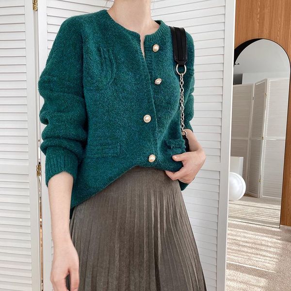 2020 autumn winter women cardigans coat pearl button sweater women casual kintted cardigans long sleeve sweater streetwear, White
2020 autumn winter women cardigans coat pearl button sweater women casual kintted cardigans long sleeve sweater streetwear, White