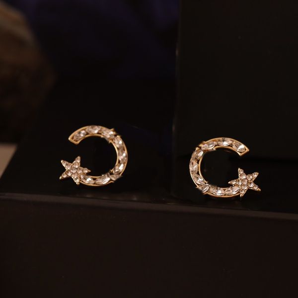 new product diamond earrings fashion earrings for woman s925 silver needle earrings gold-plated jewelry supply
new product diamond earrings fashion earrings for woman s925 silver needle earrings gold-plated jewelry supply