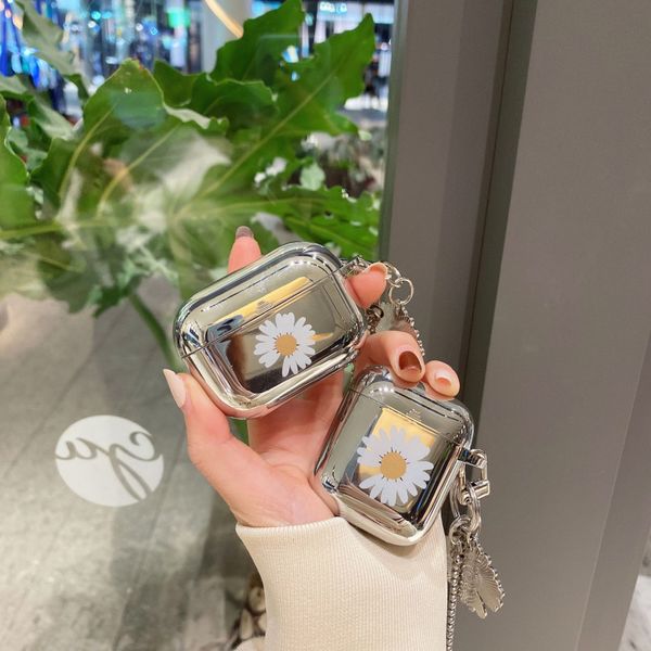 for airpods case luxury electroplate cute daisy flower earphone case simple protective cover for airpods 2 pro with long keychain
for airpods case luxury electroplate cute daisy flower earphone case simple protective cover for airpods 2 pro with long keychain