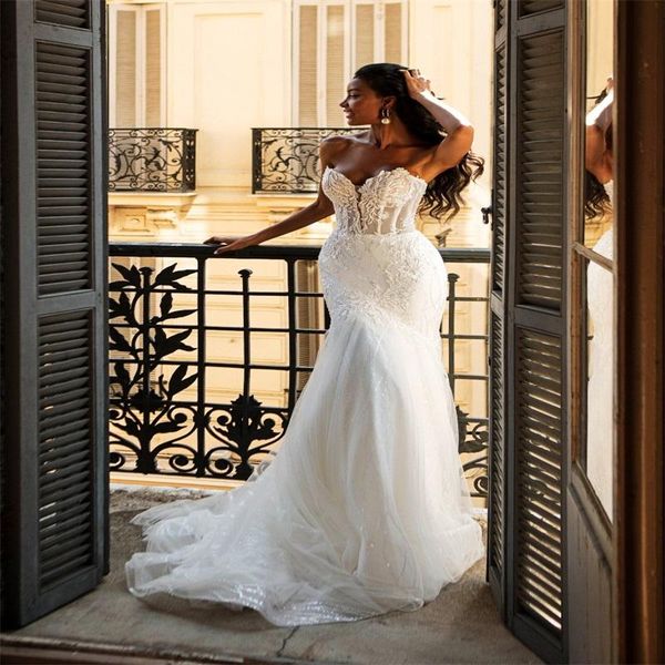 mermaid wedding dresses custom made strapless sleeveless appliqued lace bridal gown backless sweep train beach robes de mariée, White
mermaid wedding dresses custom made strapless sleeveless appliqued lace bridal gown backless sweep train beach robes de mariée, White