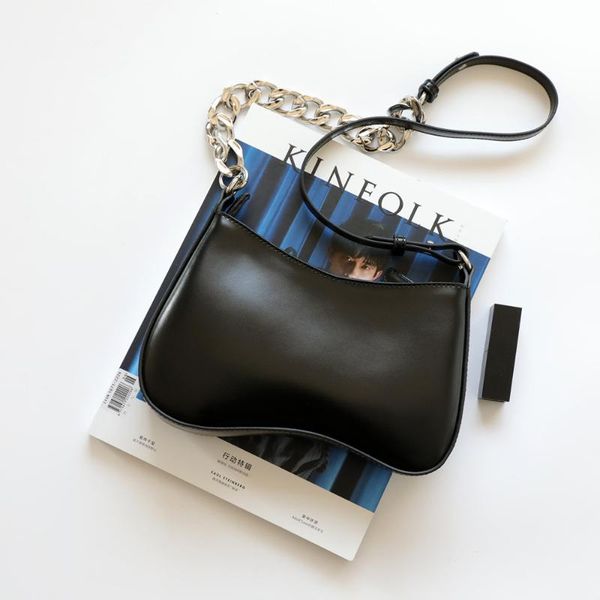 cross body 2021 thick chains women shoulder bags genuine leather alien female shopping bag crossbody for ladies
cross body 2021 thick chains women shoulder bags genuine leather alien female shopping bag crossbody for ladies