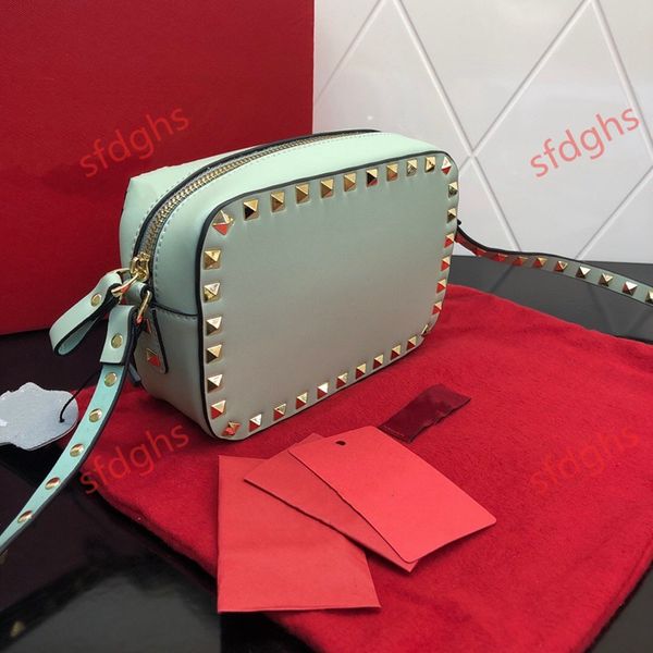 2020 new excellent quality cross body bag for women messenger bag designer satchel shoulder bag leather purse
2020 new excellent quality cross body bag for women messenger bag designer satchel shoulder bag leather purse