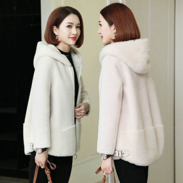 women's mink s-3xl jackets 2020 winter fashion stylish blue wool garment outerwear false fur coat mujer chaquettes jcn8, Black
women's mink s-3xl jackets 2020 winter fashion stylish blue wool garment outerwear false fur coat mujer chaquettes jcn8, Black