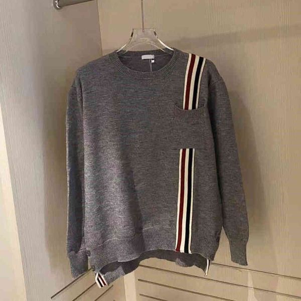 2022 factory wholesale new high version autumn fashion simple and fresh korean ribbon loose leisure comfortable couple sweater, White;black
2022 factory wholesale new high version autumn fashion simple and fresh korean ribbon loose leisure comfortable couple sweater, White;black