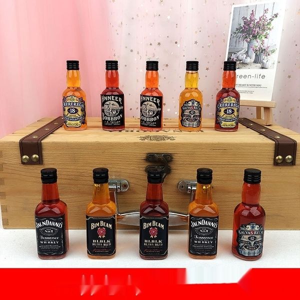 день 2hesn отец и accessorieswine бутылочек аксессуаров для дня отца торт внешней имитации виски украшения орнамента мини бутылка вина пьет
день 2hesn отец и accessorieswine бутылочек аксессуаров для дня отца торт внешней имитации виски украшения орнамента мини бутылка вина пьет