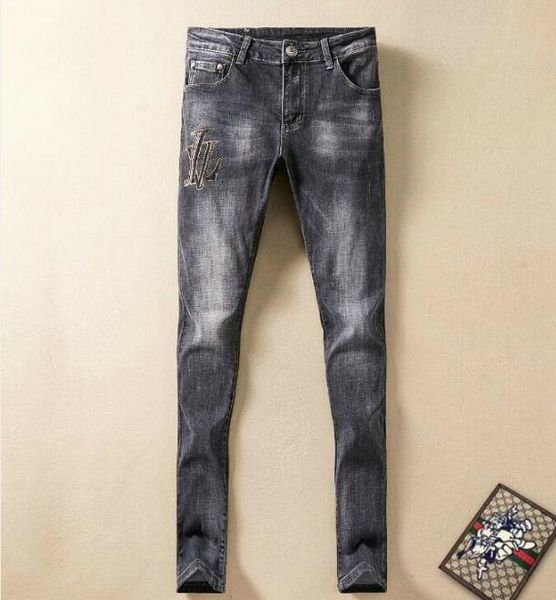 21ss men's france brand designers jeans distressed ripped slim fit motorcycle biker denim pants mens leisure fashion jeans hw, Blue
21ss men's france brand designers jeans distressed ripped slim fit motorcycle biker denim pants mens leisure fashion jeans hw, Blue