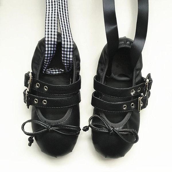 sandals genuine leather girls silk lace-up princess ballet dance shoes non-slip children, Black;red
sandals genuine leather girls silk lace-up princess ballet dance shoes non-slip children, Black;red