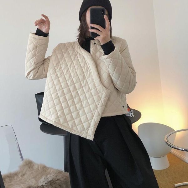 2021 autumn and winter new fashion short padded jacket warm jacket women k961, Black
2021 autumn and winter new fashion short padded jacket warm jacket women k961, Black