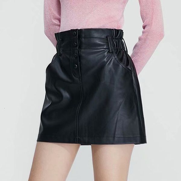 2021 new high waist pu women autumn winter solid slim wide leg cool moto biker fashion leather shorts mwy4, White;black
2021 new high waist pu women autumn winter solid slim wide leg cool moto biker fashion leather shorts mwy4, White;black