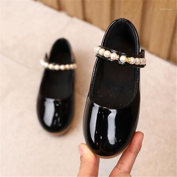 girls' leather shoes pearl buckle princess shoes children' soft sole black girl baby show pointed toe loafers1, Black;grey
girls' leather shoes pearl buckle princess shoes children' soft sole black girl baby show pointed toe loafers1, Black;grey