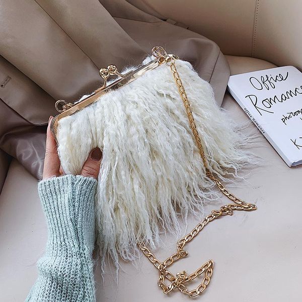 shoulder bags sweet lady clip bag 2021 fashion soft plush women's designer handbag chain messenger purses bolsas
shoulder bags sweet lady clip bag 2021 fashion soft plush women's designer handbag chain messenger purses bolsas