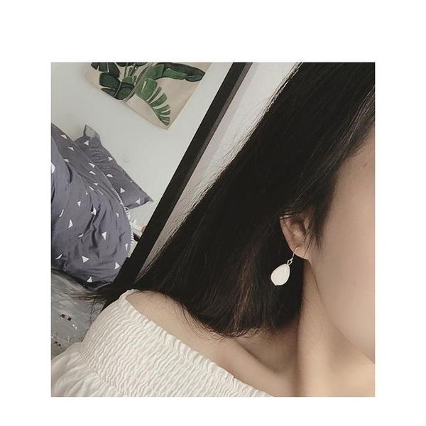 hand ornaments retro pearl transparent beads gold ring earrings earrings korean simple te sqcowy homes2007, Silver
hand ornaments retro pearl transparent beads gold ring earrings earrings korean simple te sqcowy homes2007, Silver