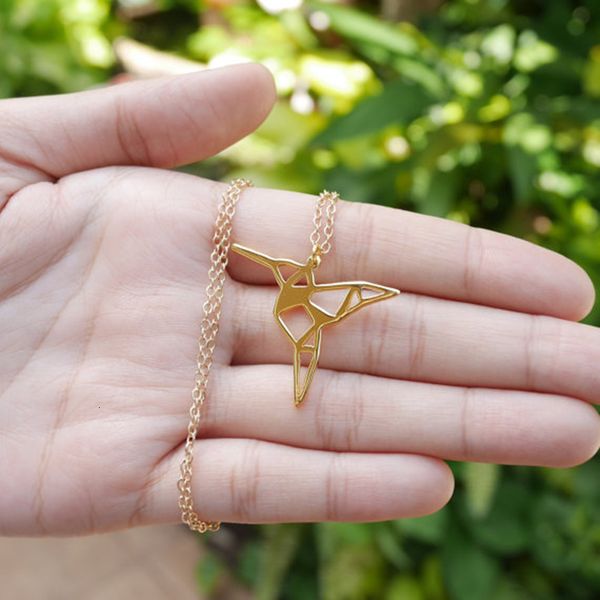 10pcs/lot fashion origami hummingbird geometric jewelry cute bird pendant necklace animal lover gift, Silver
10pcs/lot fashion origami hummingbird geometric jewelry cute bird pendant necklace animal lover gift, Silver