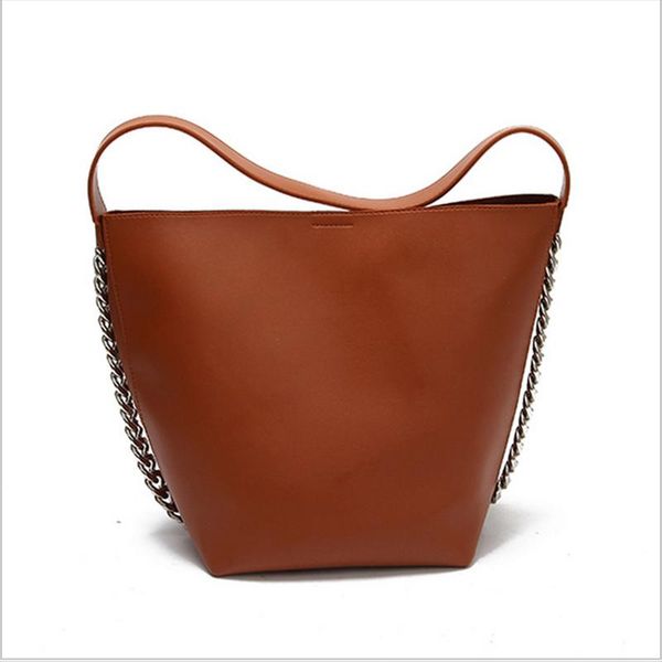 cross body 202 0 fashion bucket bag women's simple and versatile single shoulder retro chain packaging decoration big fashi
cross body 202 0 fashion bucket bag women's simple and versatile single shoulder retro chain packaging decoration big fashi