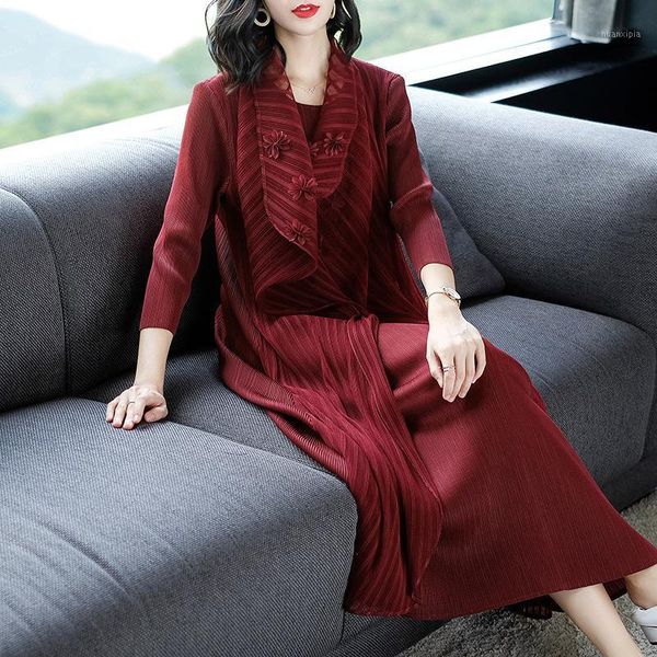 women pleated dress fake two loose big size dresses autumn 2020 new mesh embroidered dress1, Black;gray
women pleated dress fake two loose big size dresses autumn 2020 new mesh embroidered dress1, Black;gray