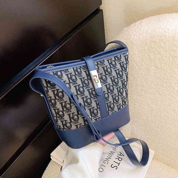 80% off shop clearance advanced texture female 2022 new fashion version ins fashion shoulder bag net red foreign style messenger bucket bag
80% off shop clearance advanced texture female 2022 new fashion version ins fashion shoulder bag net red foreign style messenger bucket bag