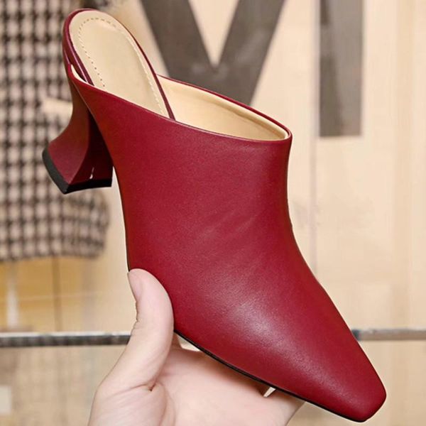 cowhide women slippers fashion outdoor zapatos de mujer solid deep mouth shoes women square head shoes middle heels 2021, Black
cowhide women slippers fashion outdoor zapatos de mujer solid deep mouth shoes women square head shoes middle heels 2021, Black