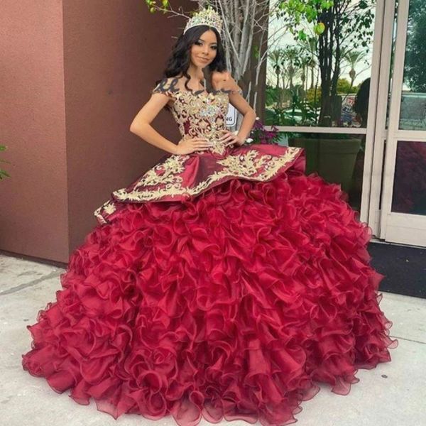 classic gold embroidery wine quinceanera prom dresses 2022 off the shoulder ruffles crystal beads mexican formal evening party vestidos 15 1, Blue;red
classic gold embroidery wine quinceanera prom dresses 2022 off the shoulder ruffles crystal beads mexican formal evening party vestidos 15 1, Blue;red