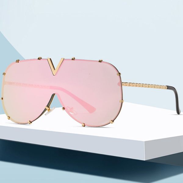 new conjoined piece v8 sunglasses female personality v-shaped sunglasses men's eye protection sunglasses designer aws, White;black
new conjoined piece v8 sunglasses female personality v-shaped sunglasses men's eye protection sunglasses designer aws, White;black