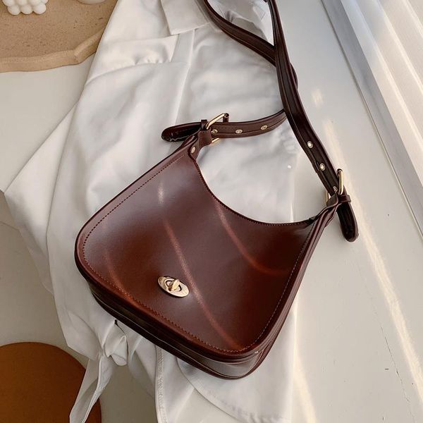 vintage square crossbody bag 2020 fashion new pu leather women's designer handbag lock shoulder messenger bag
vintage square crossbody bag 2020 fashion new pu leather women's designer handbag lock shoulder messenger bag