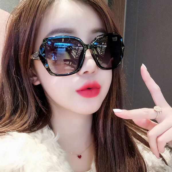 protection polarized uv sunglasses 2020 women's new net red sunglasses ins round face big face slim driving glasses, White;black
protection polarized uv sunglasses 2020 women's new net red sunglasses ins round face big face slim driving glasses, White;black